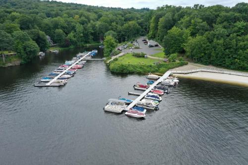 Docks